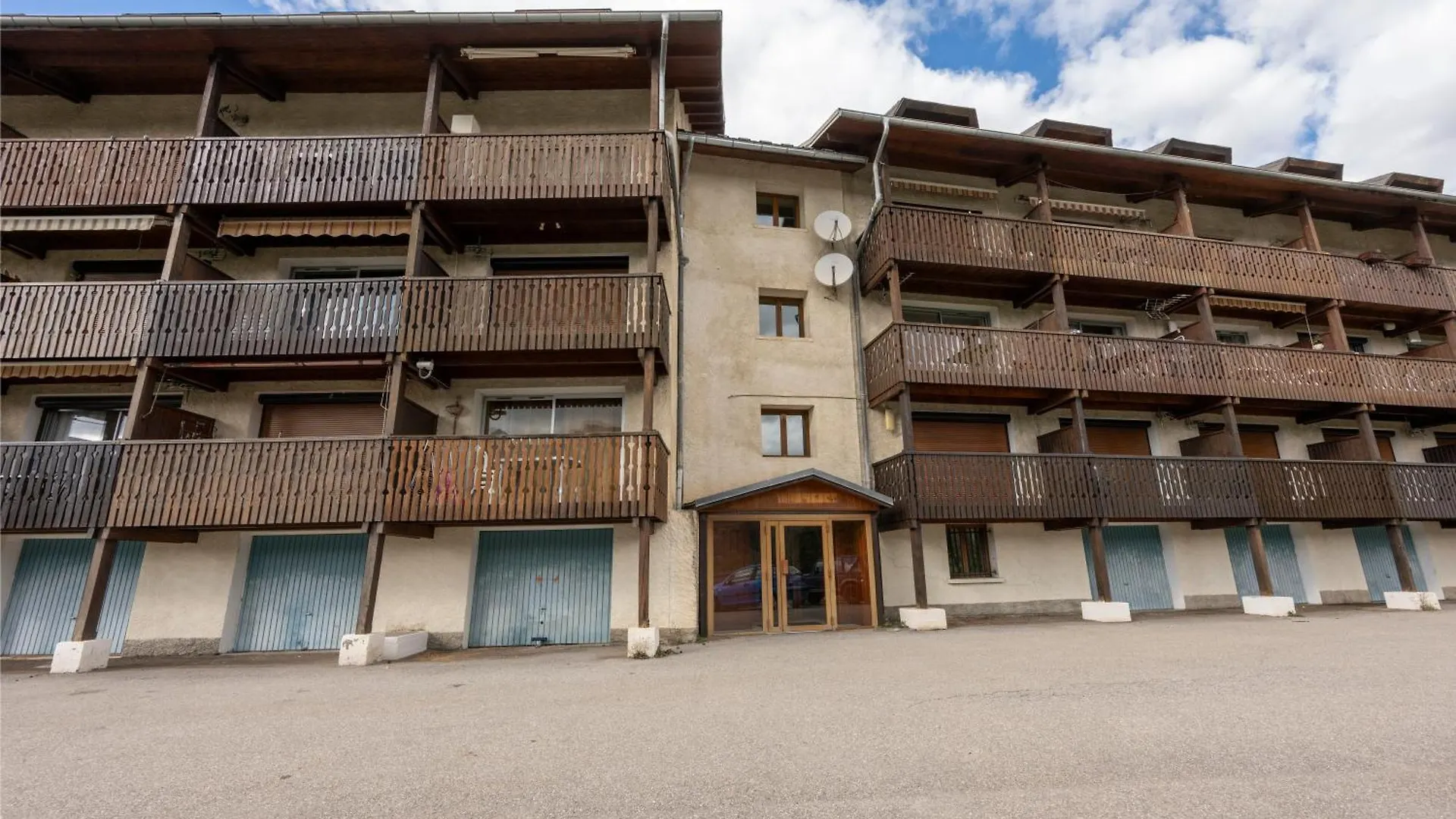 Escapade Perchee - Vue - Balcon - Parking Apartment Barcelonnette